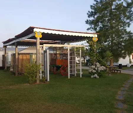 Kamp alanı 2xz Ou 327 Burinhosa